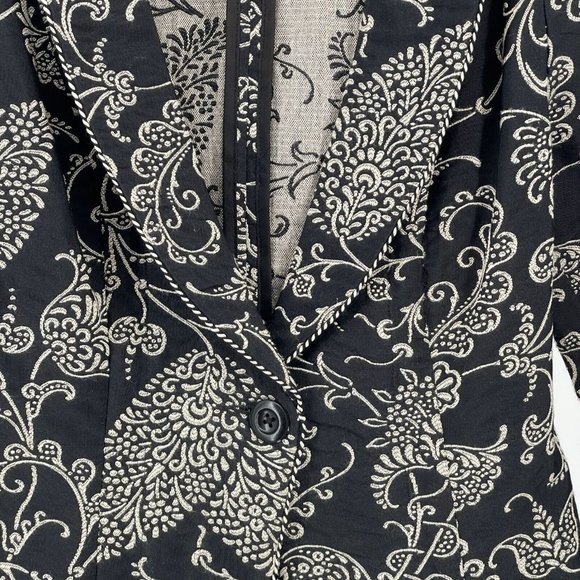 Cabi Eliza Tapestry Brocade Jacket sz 6 Paisley Floral Blazer 3/4 Sleeve Black - Picture 3 of 7